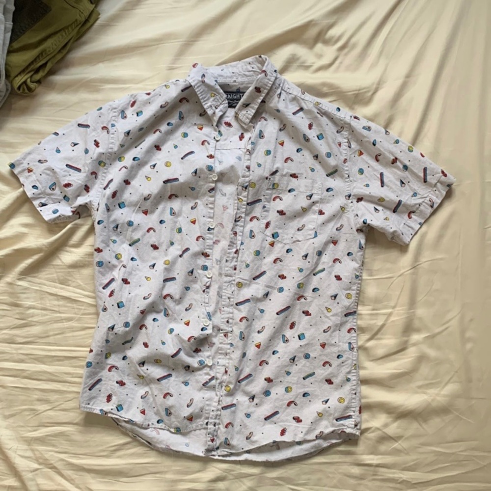 Straight Faded Button Down Shirt with Geometric Print - size Medium